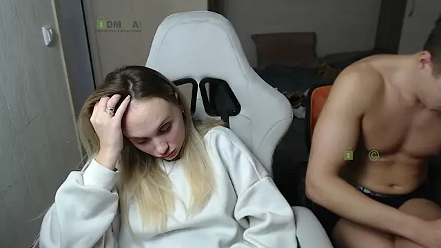 Sunny-Girl1 online show from February 2025 01:16:01 PM