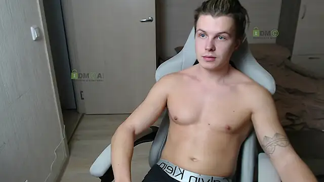 Sunny-Girl1 online show from March 2025 07:23:01 PM