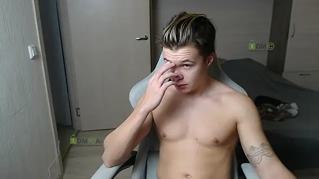 Sunny-Girl1 online show from March 2025 06:05:01 AM