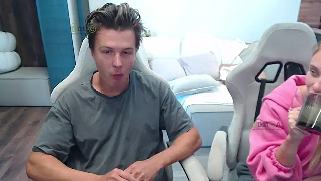 Sunny-Girl1 online show from October 2025 07:58:02 AM