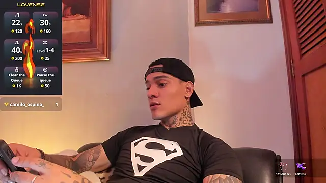 ImDominike online show from January 2025 11:49:01 AM