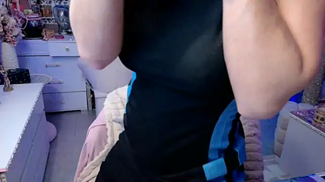 misscectito13 online show from June 2026 04:38:02 PM