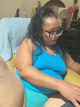 Snapshot of PichyPrettyPussy chatting on November 2025 01:21:02 PM PichyPrettyPussy online show from November 2025 01:21:02 PM