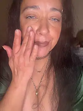 Snapshot of PichyPrettyPussy chatting on December 2025 03:31:01 PM PichyPrettyPussy online show from December 2025 03:31:01 PM