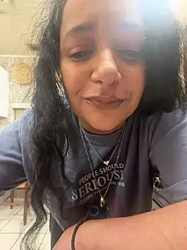 Snapshot of PichyPrettyPussy chatting on February 2026 10:29:01 AM PichyPrettyPussy online show from February 2026 10:29:01 AM