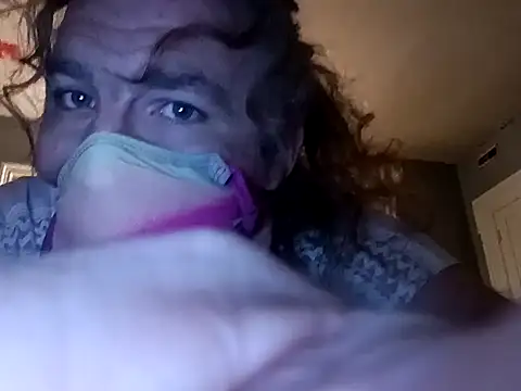 Valarie83 online show from October 2025 07:42:01 AM