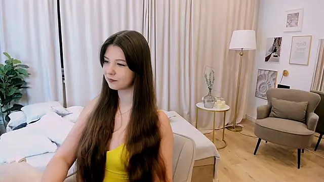 ElizaMild online show from February 2026 01:18:01 PM