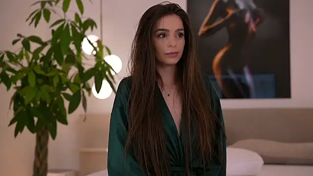 DoviaClaire online show from September 2025 06:18:01 AM