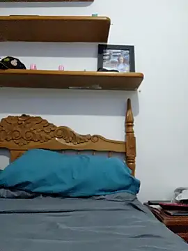 Snapshot of BadMicaela1 chatting on January 2025 03:43:01 AM BadMicaela1 online show from January 2025 03:43:01 AM