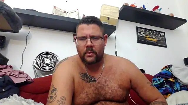 Snapshot of sexykevin17cm chatting on November 2025 12:32:02 AM sexykevin17cm online show from November 2025 12:32:02 AM