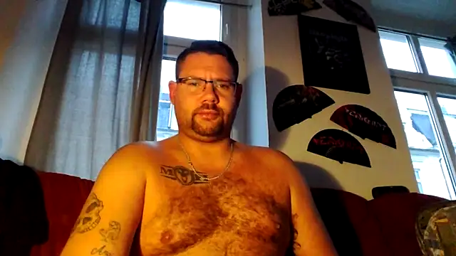 Snapshot of sexykevin17cm chatting on November 2025 03:12:02 PM sexykevin17cm online show from November 2025 03:12:02 PM