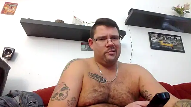 Snapshot of sexykevin17cm chatting on December 2025 02:35:02 PM sexykevin17cm online show from December 2025 02:35:02 PM