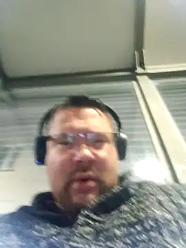 Snapshot of sexykevin17cm chatting on April 2026 04:20:02 AM sexykevin17cm online show from April 2026 04:20:02 AM