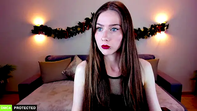 Snapshot of TheWoman__ chatting on December 2025 07:00:01 PM TheWoman online show from December 2025 07:00:01 PM