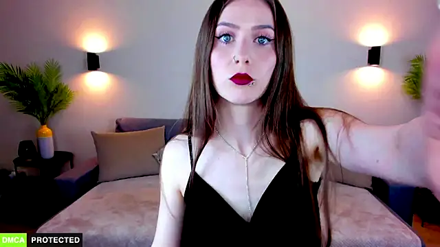 Snapshot of TheWoman__ chatting on April 2026 07:36:02 PM TheWoman online show from April 2026 07:36:02 PM