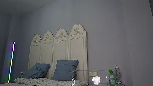 Snapshot of new_dee chatting on January 2025 08:45:01 AM new dee online show from January 2025 08:45:01 AM