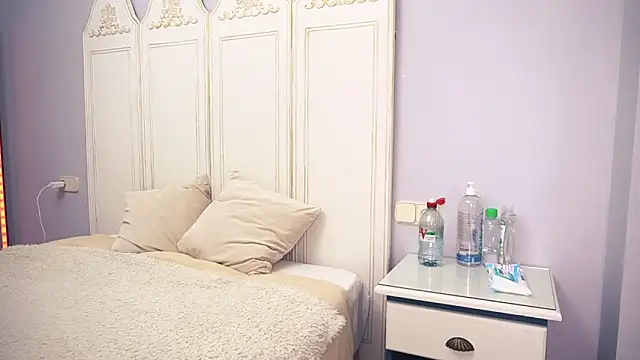 Snapshot of new_dee chatting on March 2025 09:13:01 AM new dee online show from March 2025 09:13:01 AM