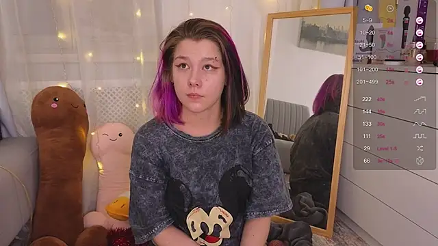 Mira Falls online show from January 2025 11:53:02 AM