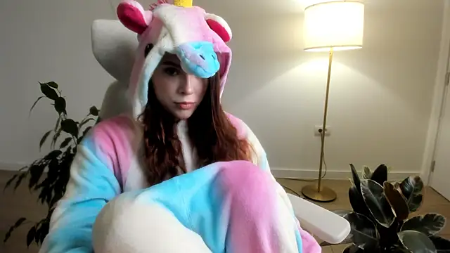 Snapshot of Pokemeboy chatting on December 2025 04:02:01 PM Pokemeboy online show from December 2025 04:02:01 PM