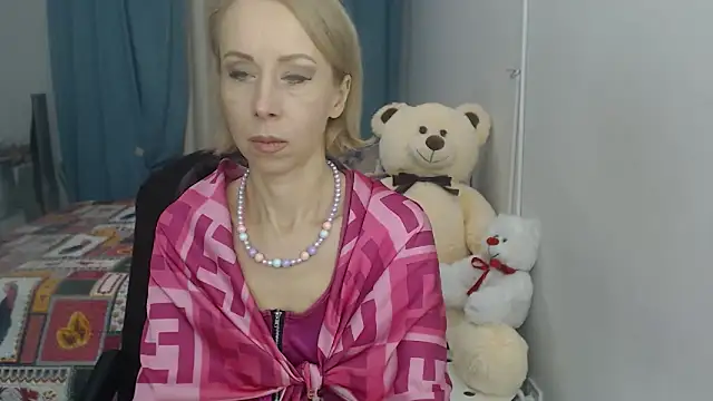 LuxuryNika online show from January 2025 03:53:02 PM