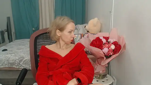 LuxuryNika online show from February 2025 08:47:02 PM