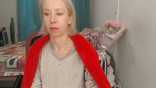 LuxuryNika online show from October 2025 01:30:02 PM