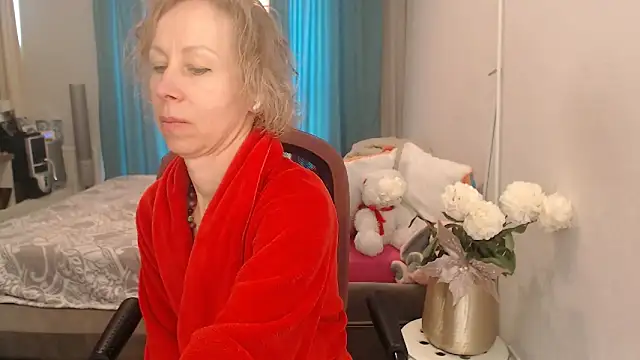 LuxuryNika online show from May 2026 09:38:02 AM