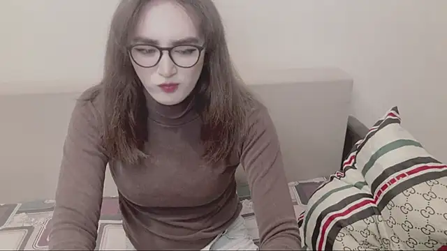MinniMaksy online show from July 2026 10:23:01 PM