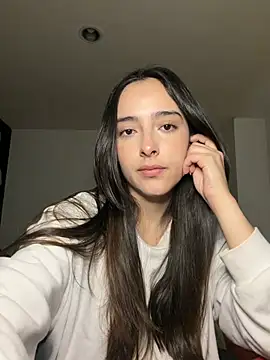 swrennn19 online show from February 2026 04:26:01 PM