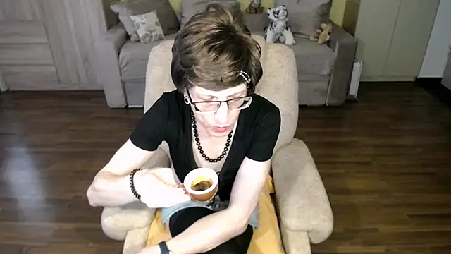 clementine online show from May 2026 09:26:01 AM
