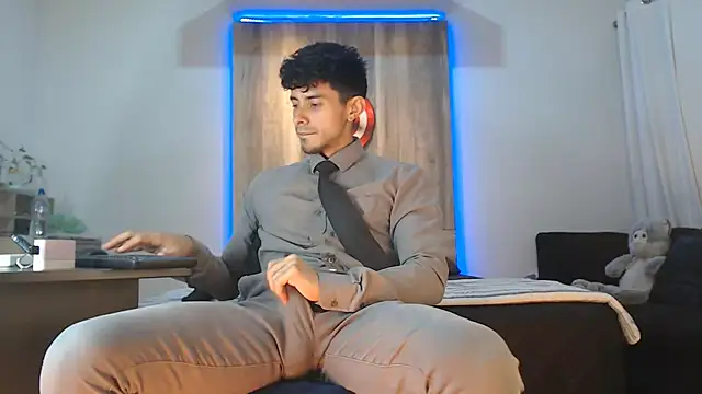 Snapshot of Andrew_4_ chatting on October 2025 06:14:02 AM Andrew 4 online show from October 2025 06:14:02 AM