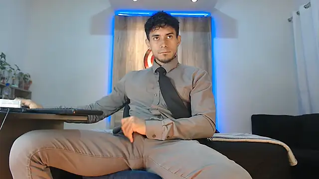 Snapshot of Andrew_4_ chatting on November 2025 01:48:01 AM Andrew 4 online show from November 2025 01:48:01 AM