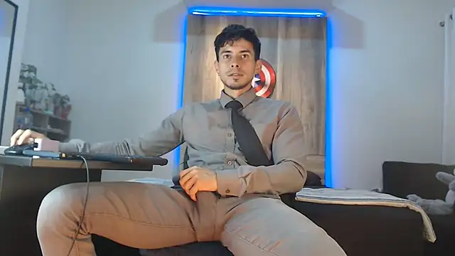 Snapshot of Andrew_4_ chatting on November 2025 01:36:01 AM Andrew 4 online show from November 2025 01:36:01 AM