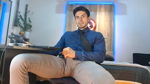 Snapshot of Andrew_4_ chatting on February 2026 06:54:01 AM Andrew 4 online show from February 2026 06:54:01 AM