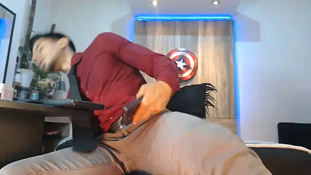 Andrew 4  online show from April 2026 01:22:01 AM