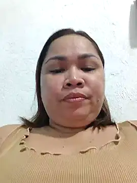 XXLorie 02 online show from March 2026 12:30:01 PM