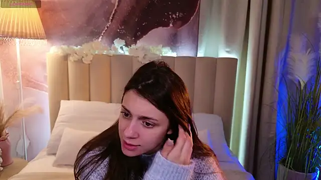 Snapshot of Eille_Elfie chatting on September 2025 05:01:02 AM Eille Elfie online show from September 2025 05:01:02 AM