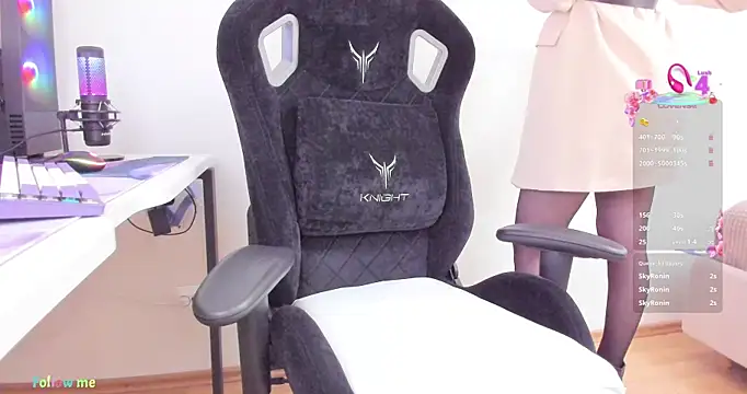 Snapshot of SkyqueenI chatting on September 2025 08:47:01 AM SkyqueenI online show from September 2025 08:47:01 AM