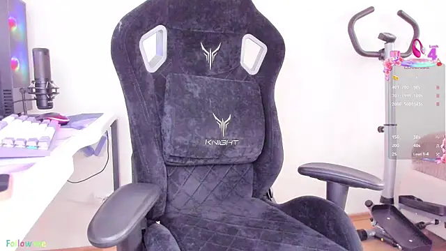 Snapshot of SkyqueenI chatting on September 2025 08:16:01 AM SkyqueenI online show from September 2025 08:16:01 AM