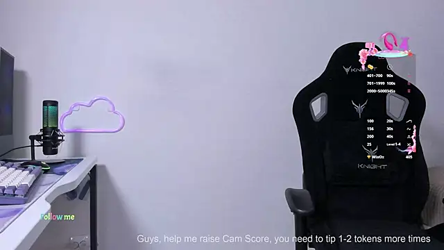 Snapshot of SkyqueenI chatting on October 2025 08:37:01 AM SkyqueenI online show from October 2025 08:37:01 AM