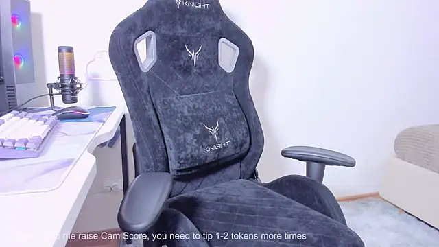 Snapshot of SkyqueenI chatting on October 2025 09:21:01 AM SkyqueenI online show from October 2025 09:21:01 AM