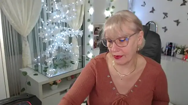 Ghertrude52 online show from December 2025 04:28:02 AM