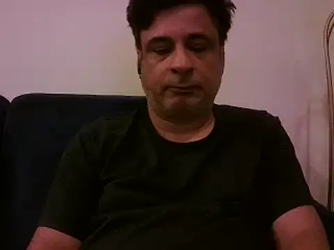 Snapshot of desipapaxxx chatting on February 2025 09:10:01 PM desipapaxxx online show from February 2025 09:10:01 PM