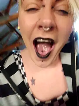 PinkTheHawk online show from December 2025 09:14:02 AM