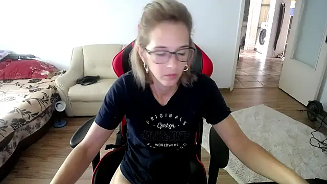 Snapshot of SexxyLety chatting on September 2025 08:03:02 AM SexxyLety online show from September 2025 08:03:02 AM