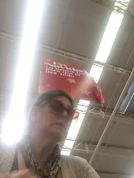 emma tour online show from December 2024 08:06:02 PM