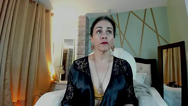 Snapshot of girasol_walton chatting on January 2025 03:32:01 PM girasol walton online show from January 2025 03:32:01 PM