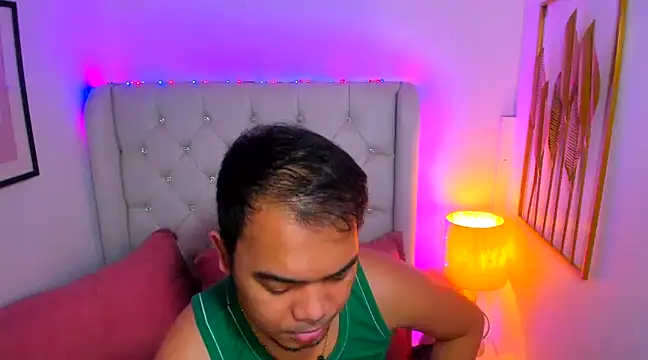 Snapshot of AsianZero chatting on February 2025 06:58:02 AM AsianZero online show from February 2025 06:58:02 AM