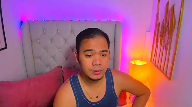 Snapshot of AsianZero chatting on February 2025 05:24:02 PM AsianZero online show from February 2025 05:24:02 PM