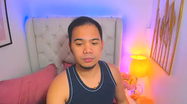 Snapshot of AsianZero chatting on February 2025 05:20:01 PM AsianZero online show from February 2025 05:20:01 PM